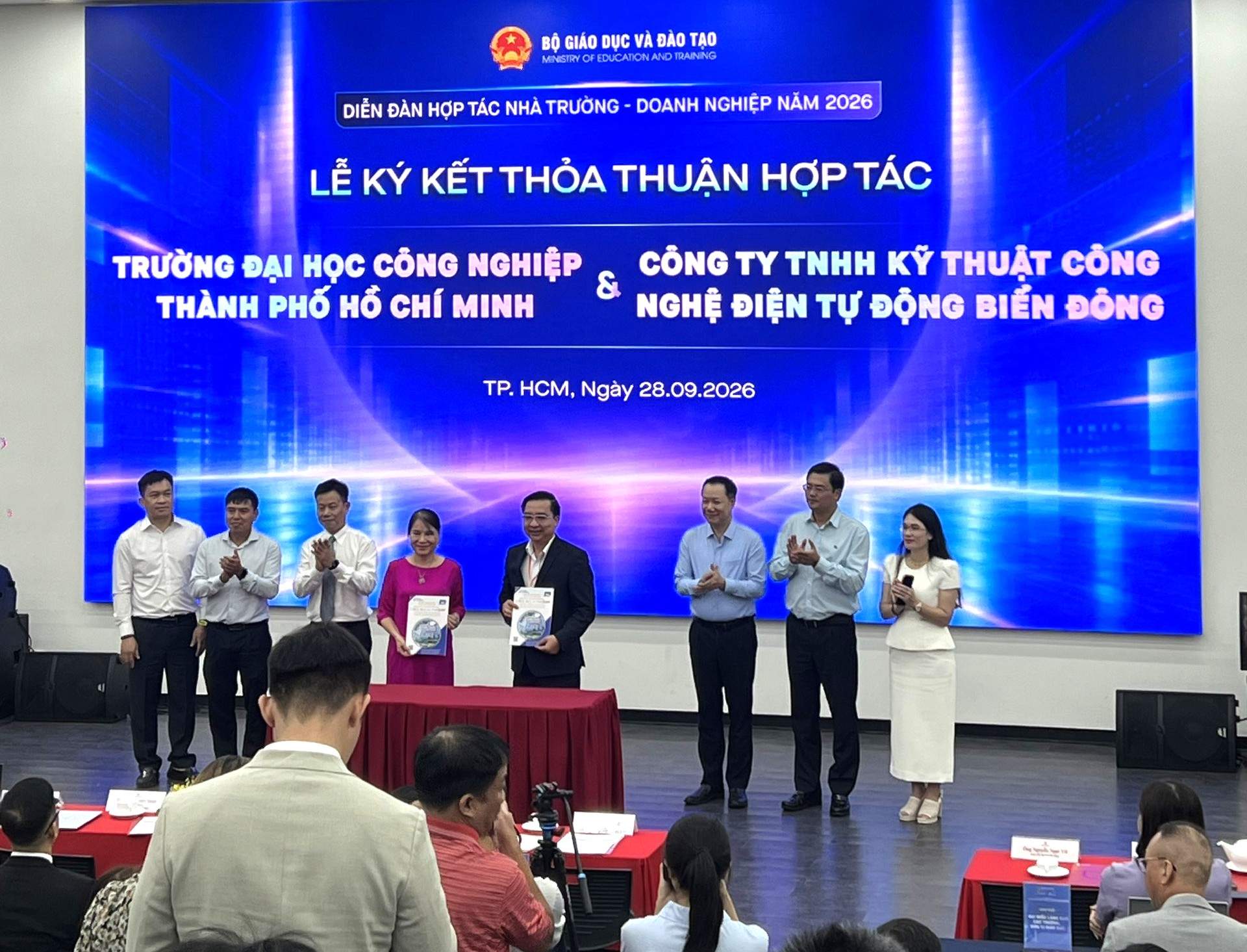 ESTEC KÝ KẾT THỎA THUẬN HỢP TÁC VỚI TRƯỜNG ĐẠI HỌC CÔNG NGHIỆP TP.HCM, TĂNG CƯỜNG KẾT NỐI ĐÀO TẠO VỚI THỰC TIỄN DOANH NGHIỆP